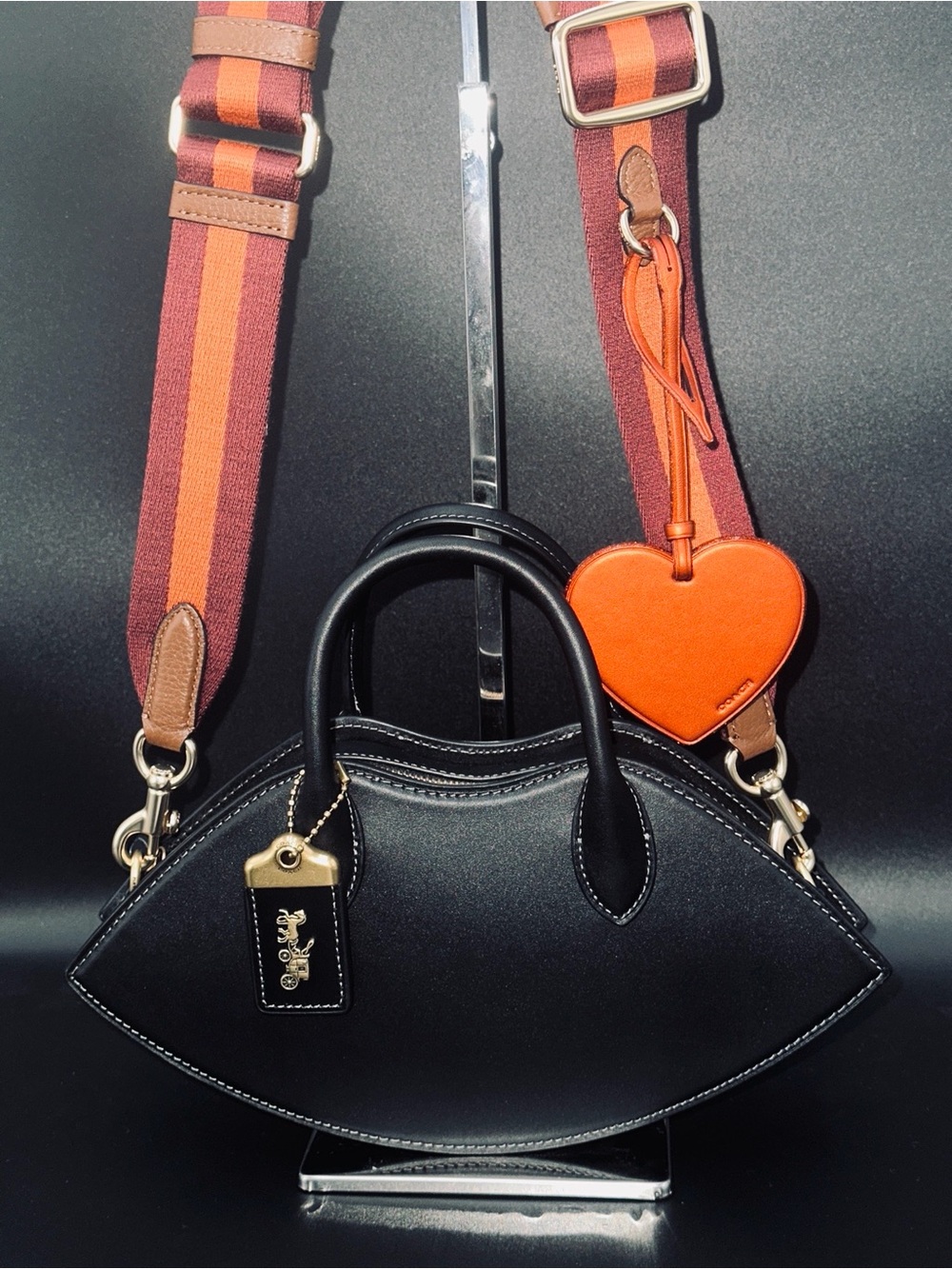 NWT Coach Lip Crossbody Bag